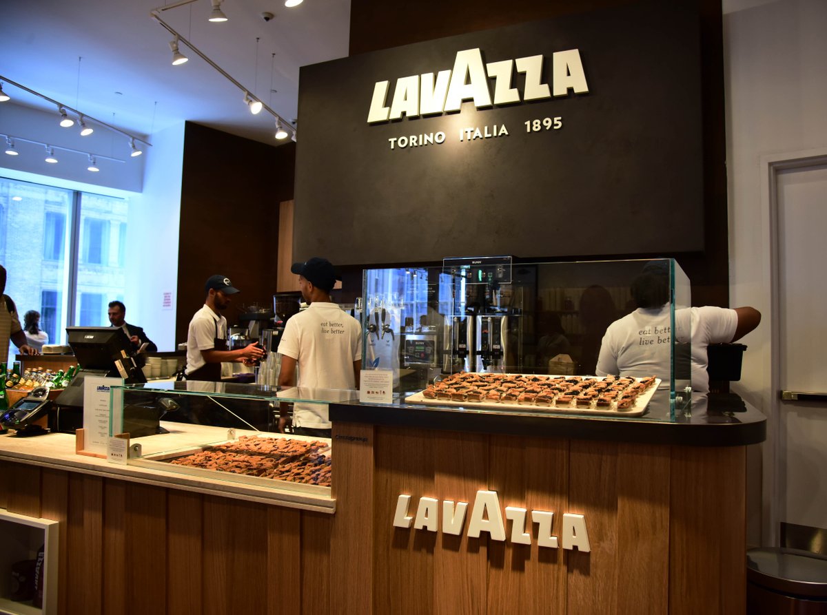 Кафе Lavazza открывается в новом «Eataly» в Нью-Йорке.